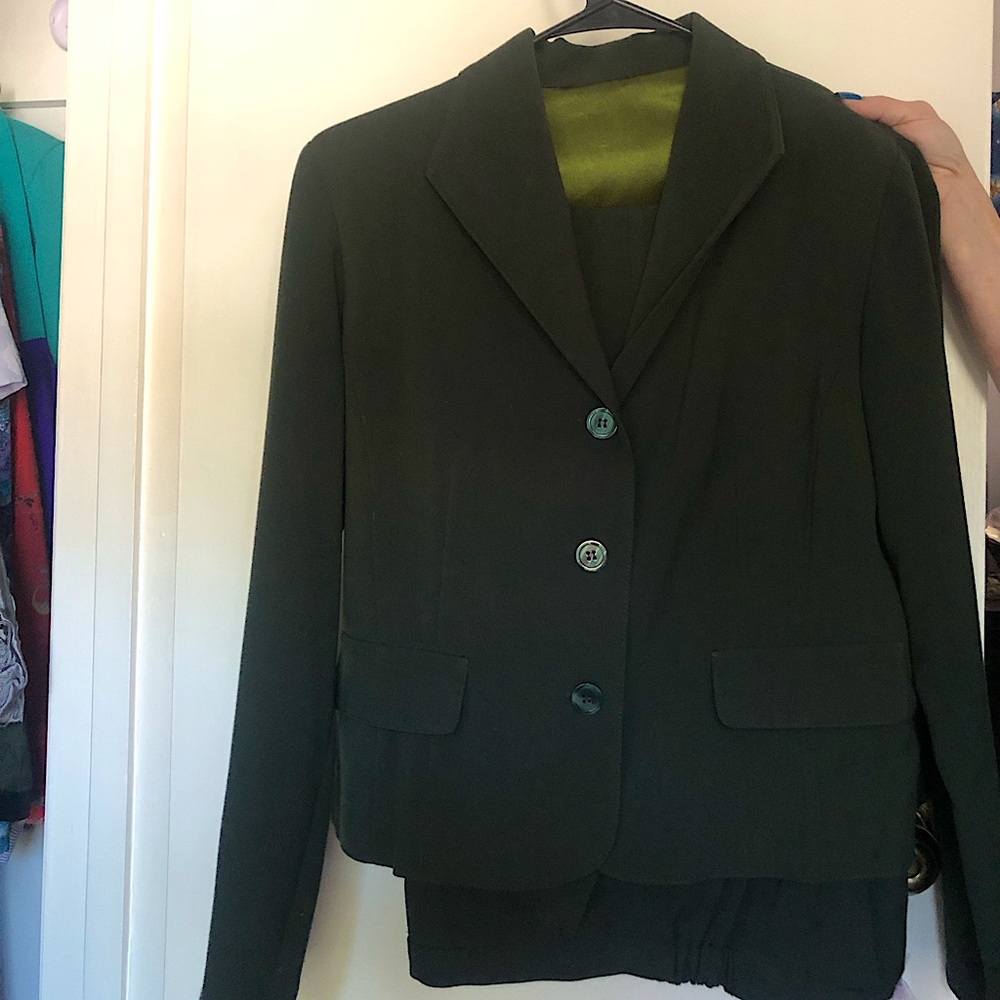 Dark green pants suit brand unknown no tag